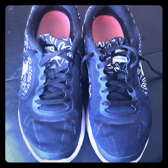 Nike Shoes - Nike sneakers 5Y FREE!!! If you bundle them. Nike Shoes - Nike sneakers 5Y FREE!!! If you bundle them.